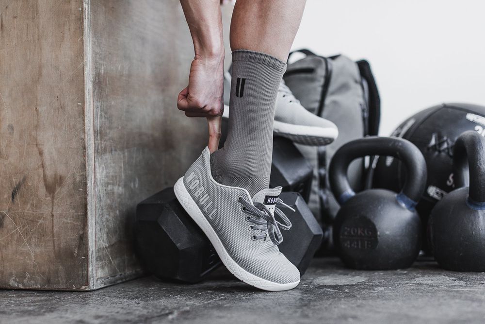 NOBULL Crew Socks - Dark Grey Black - Ireland (2413KRUVF)